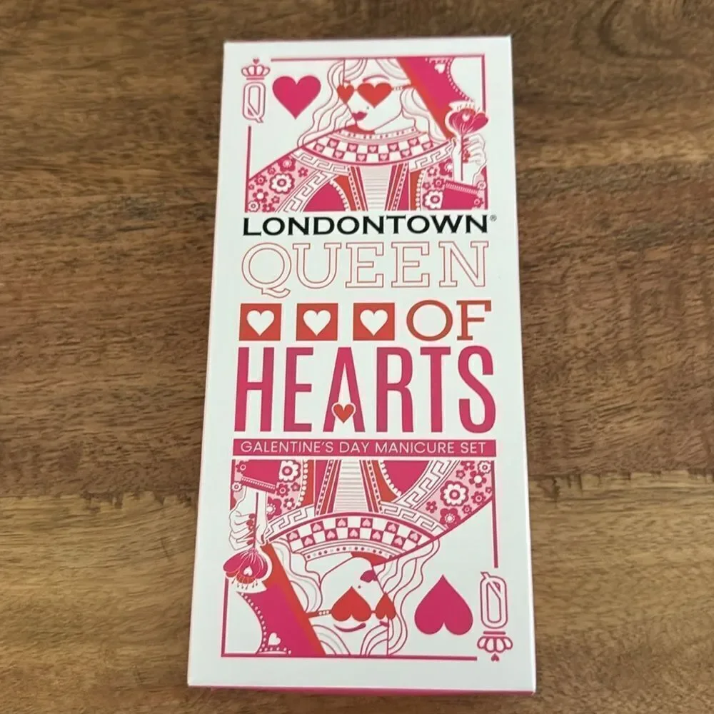 Londontown Queen of Hearts Galentines Day Nail Set